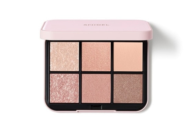 〈スナイデル ビューティ〉アイデザイナー n(01) 税込6,600円